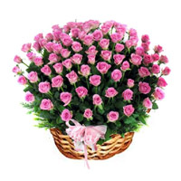 This Diwali, Send Pink Roses Basket of 100 Diwali Flowers to Bangalore