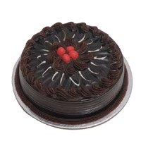 New Year Cakes in Bengaluru that includes 1 Kg Eggless Chocolate New Year Cakes to Bangalore