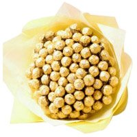 Deliver New Year Gifts in Banglore. 80 Pcs Ferrero Rocher Bouquet
