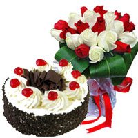 Valentine's Day Flowers Cakes to Bengaluru