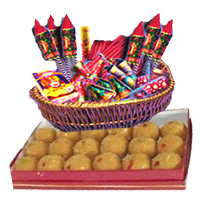 Diwali Crackers and Gifts to Bangalore. 1 Kg Besan Laddoos with Assorted Crackers worth Rs 2000