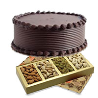 Christmas Gifts in Bangalore. Buy Online 500 gm Chocolate Cake with 500 gm Mixed Dry Fruits to Bangalore