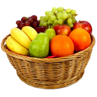 Deliver Christmas Gifts to Bengaluru for Online 1.5 Kg Fresh Fruits Delivery in Bengaluru with Basket
