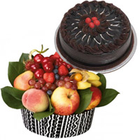 New Year Gifts Online in Bangalore, 1 Kg Fresh Fruits Basket with 500 Chocolate Cakes to Bangalore
