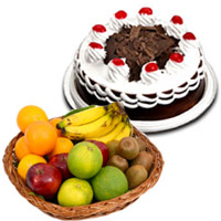 Gifts to Bengaluru with 500 gm Black Forest Cakes with 1 Kg Fresh Fruits Basket to Bangalore