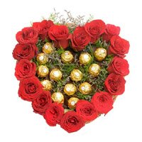 Place Order for Heart Of 16 Pcs Ferrero Roacher N 18 Red Roses in Bangalore incorporate with New Year Gifts in Bengaluru.